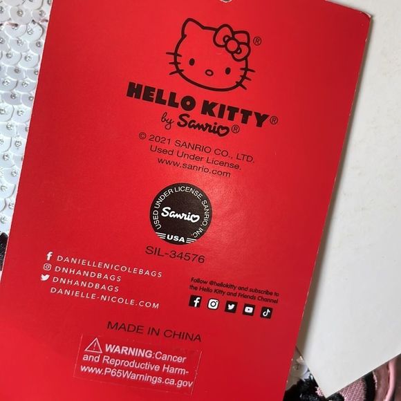 Authentic Hello Kitty Mini Back Pack - Picture 7 of 7